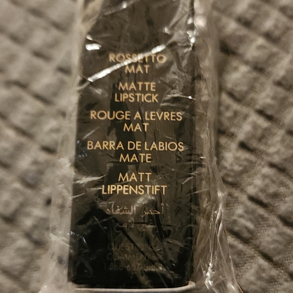 NIB Sealed Dolce & Gabbana Matte Lipstick- #621 Dolce Flirt - Picture 2 of 4